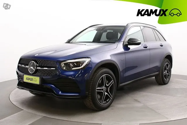 Mercedes-Benz GLC 300 e 4MATIC A AMG Line EQ Power / Navigointi / Multibeam / Peruutuskamera / Vetokoukku / Ambiente Image 9