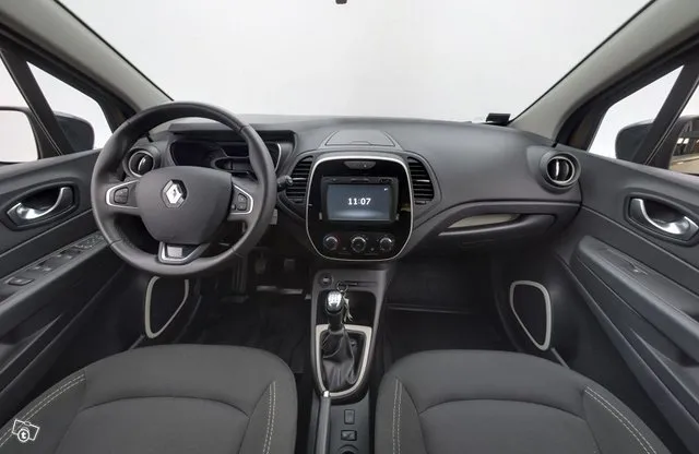 Renault Captur TCe 90 Zen / Keyless / Suomi-auto / Navi / Image 9