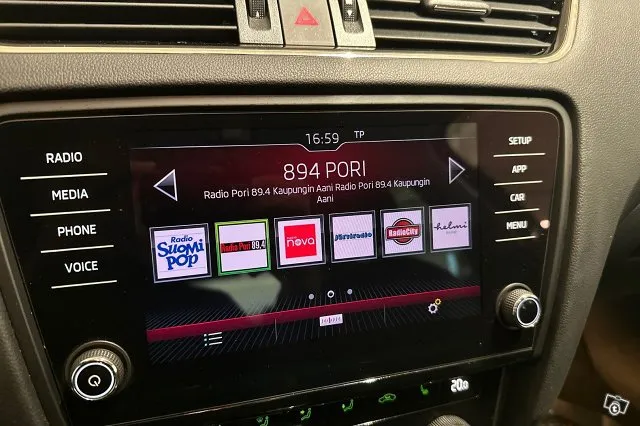 Skoda Octavia 1,5 TSI Style DSG Autom. / Led-valot / Adap.vak.nop.säädin / Vetokoukku - VÄHÄN AJETTU JA SUOSITTU Image 9