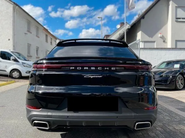 PORSCHE Cayenne  Image 1