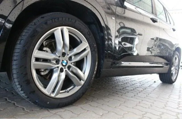 BMW X1 sDrive18d Image 5