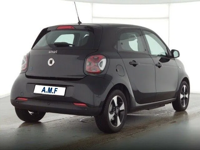 SMART forfour  Image 3