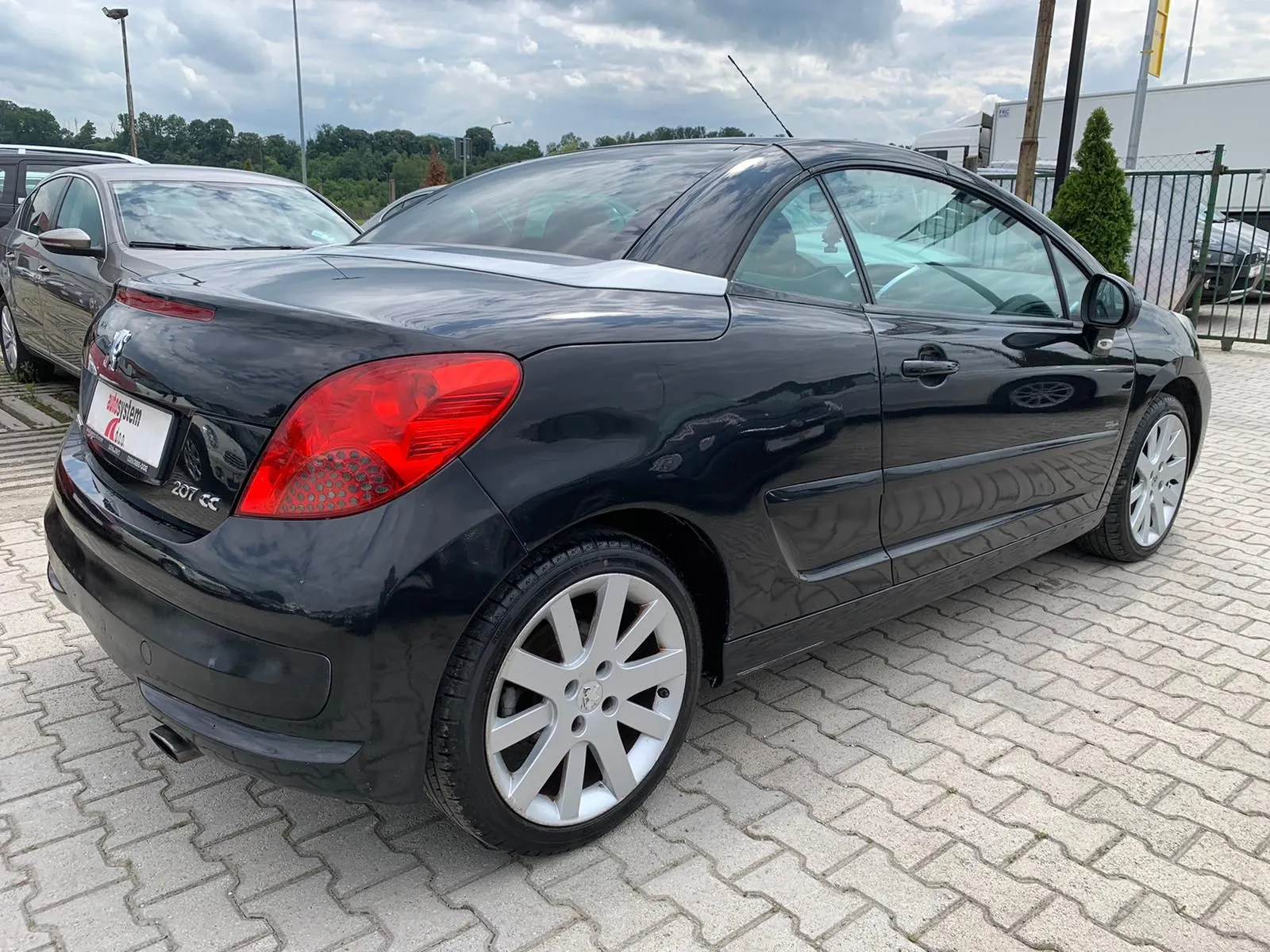 Peugeot 207 CC 1.6 Image 3