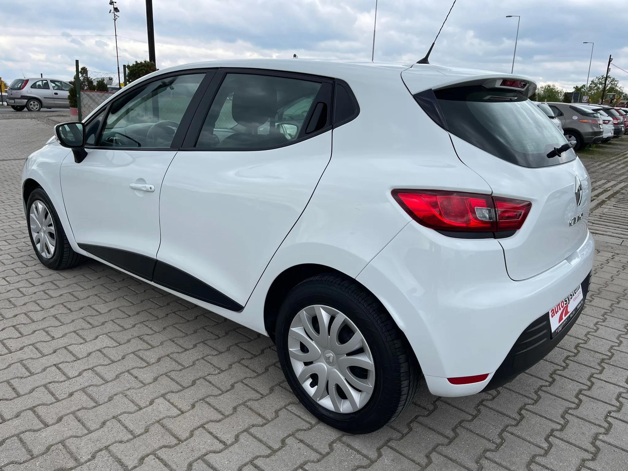 Renault Clio 1.5 DCI KREDITI NA LICU MESTA Image 5