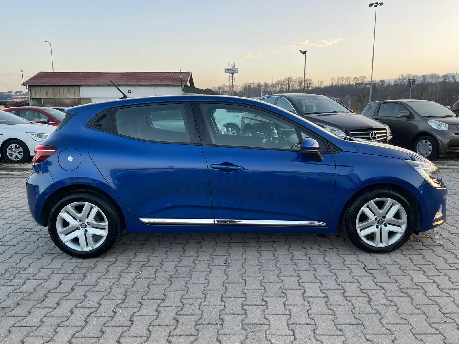 Renault Clio V SCE65 ZEN KREDITI NA LICU ME Image 9