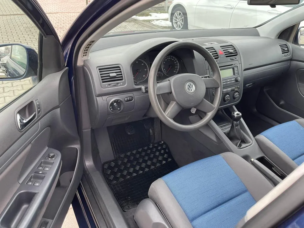 Volkswagen Golf 5 1.9 TDI krediti na licu mesta Image 8