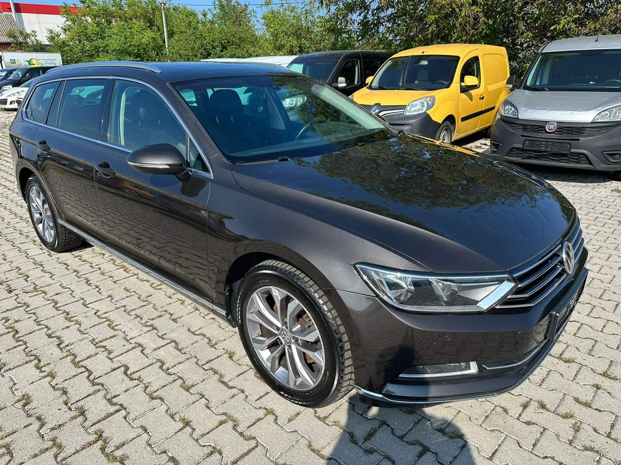 Volkswagen Passat 1.6 HDI KREDITI NA LICU MESTA Image 2