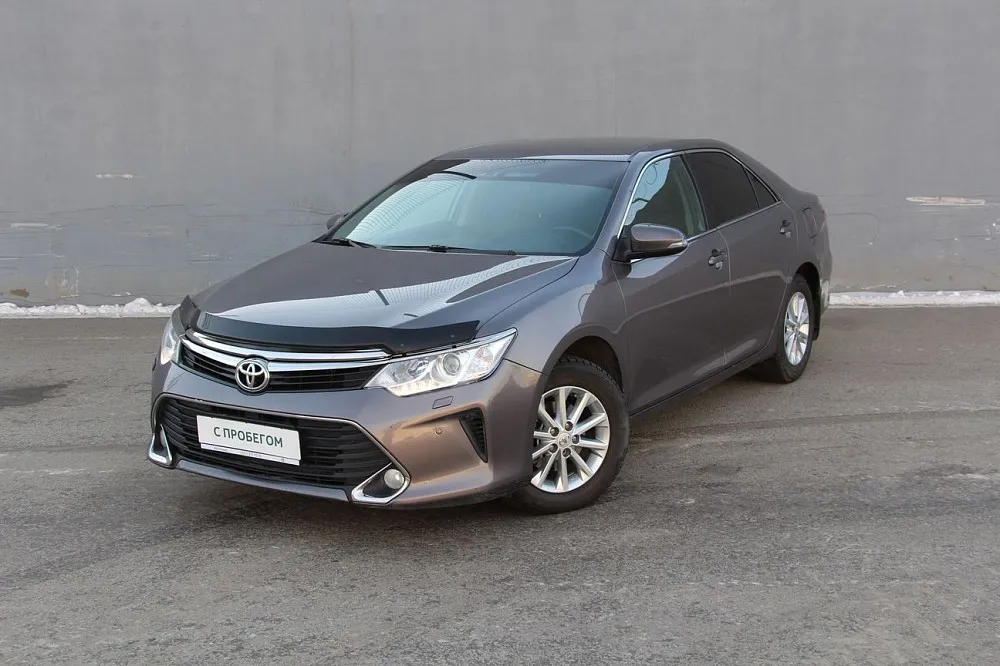 Toyota Camry  Image 1