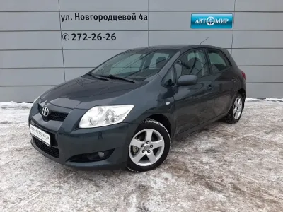 Toyota Auris 