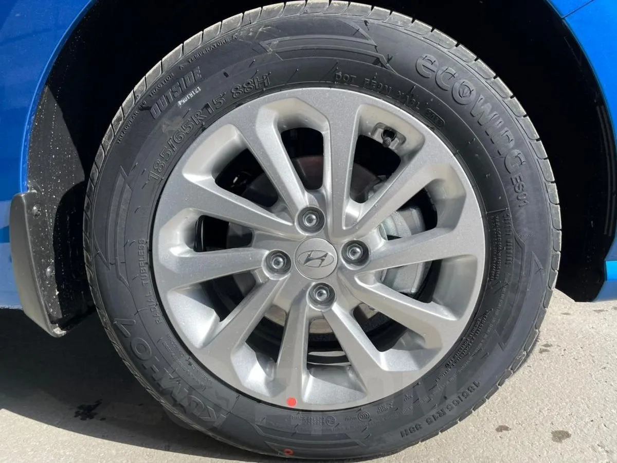 Hyundai Solaris  Image 10