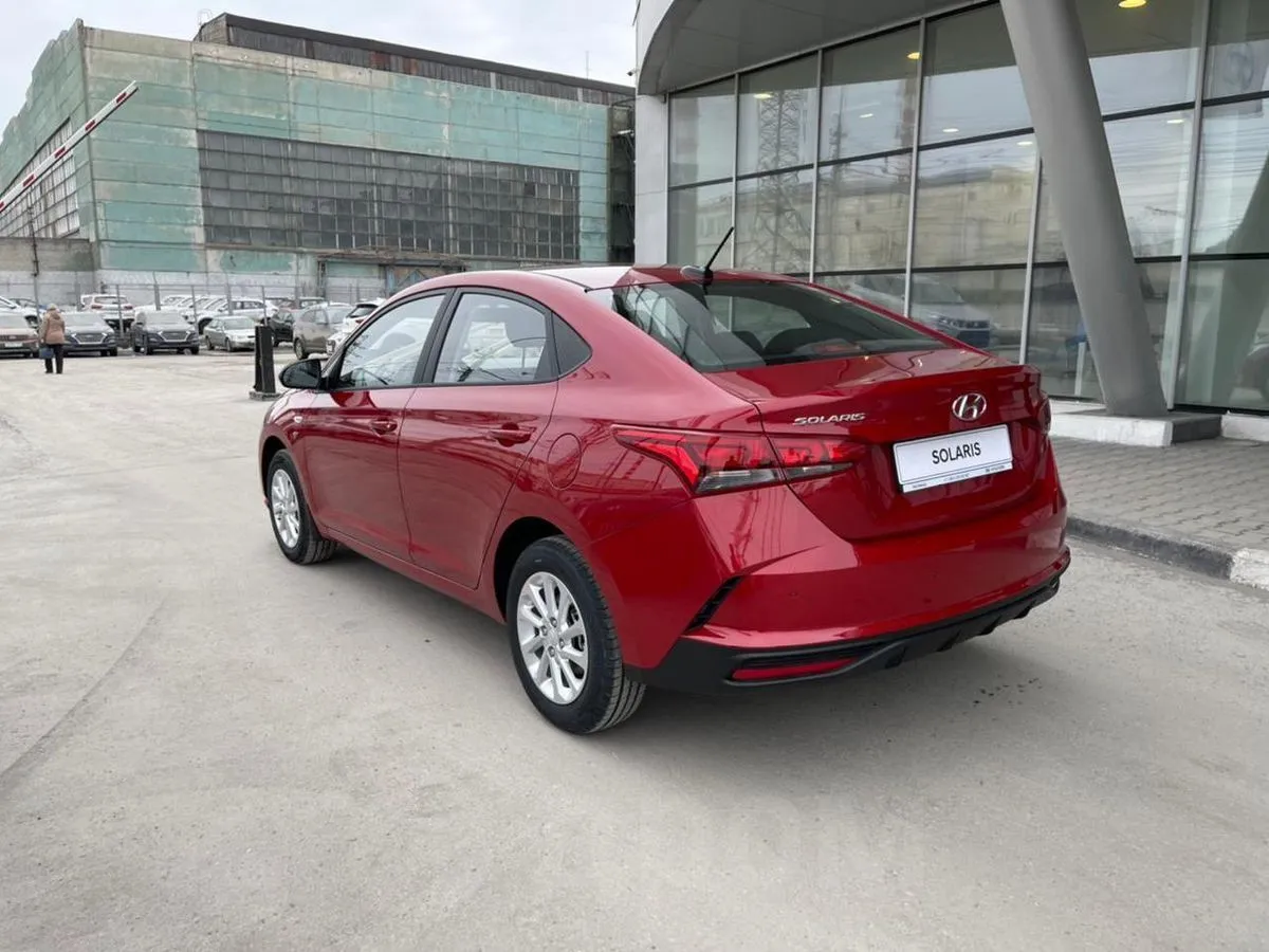 Hyundai Solaris  Image 2