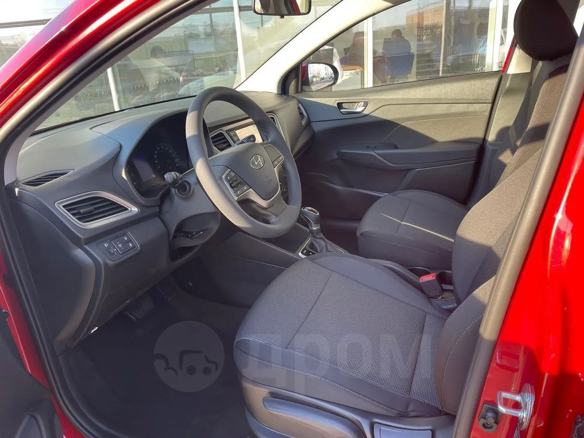 Hyundai Solaris  Image 6