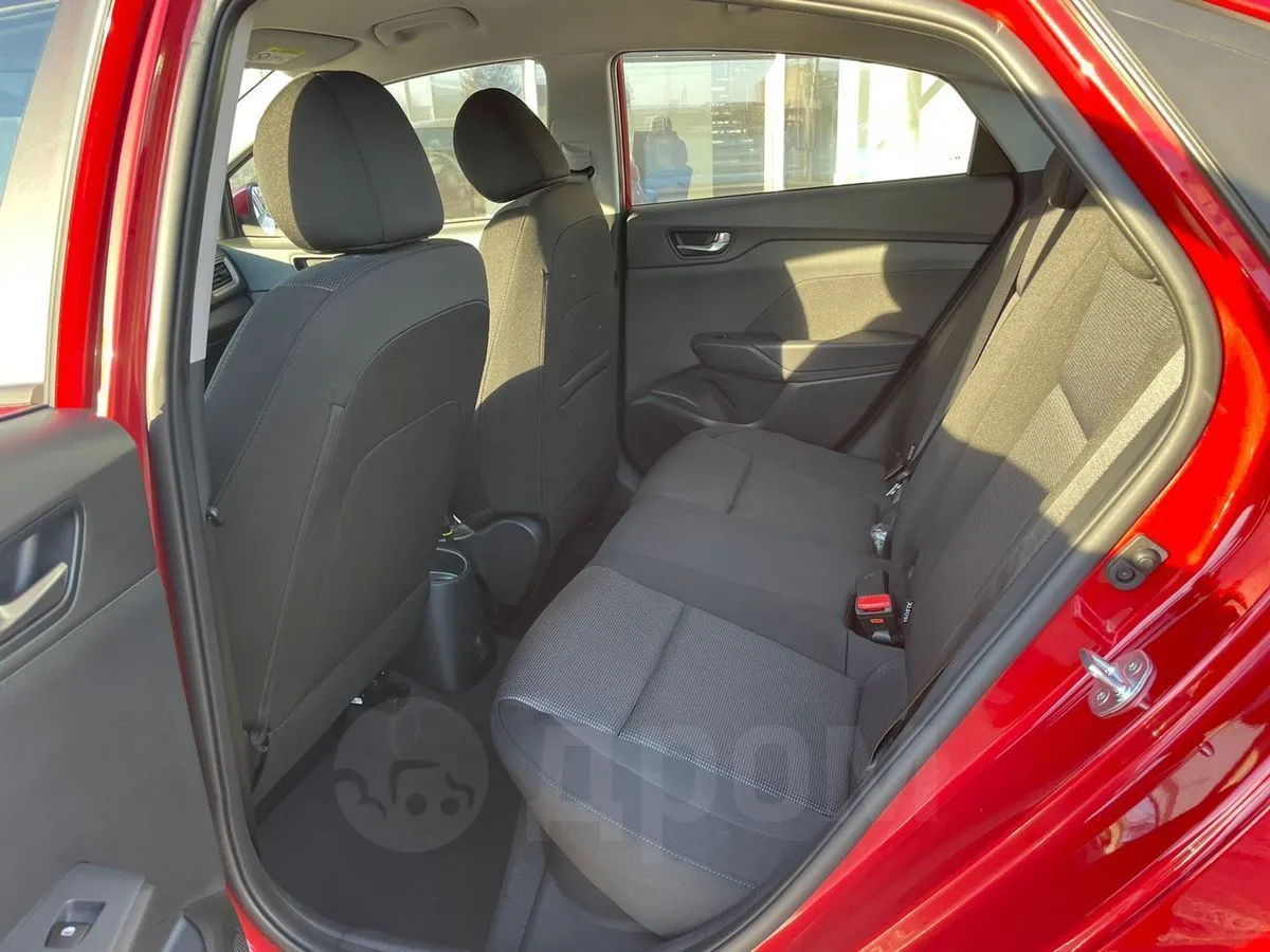 Hyundai Solaris  Image 7