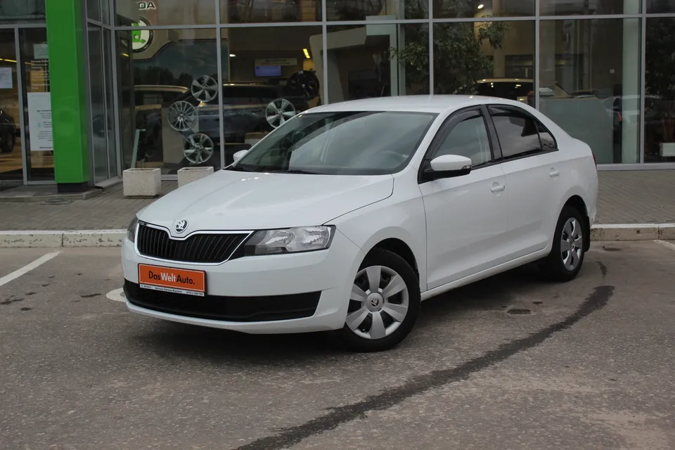 Skoda Rapid  Image 1