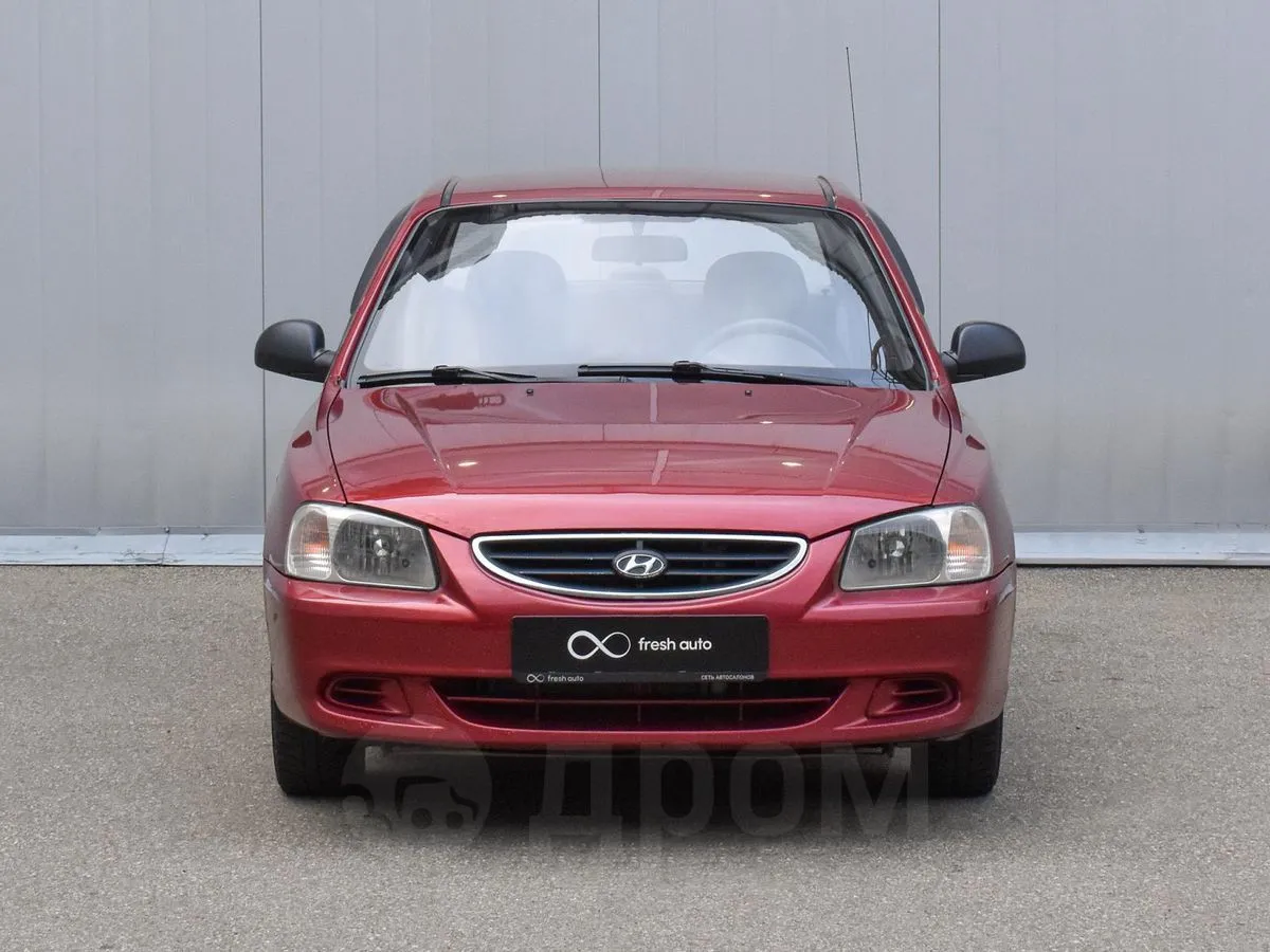 Hyundai Accent  Image 2