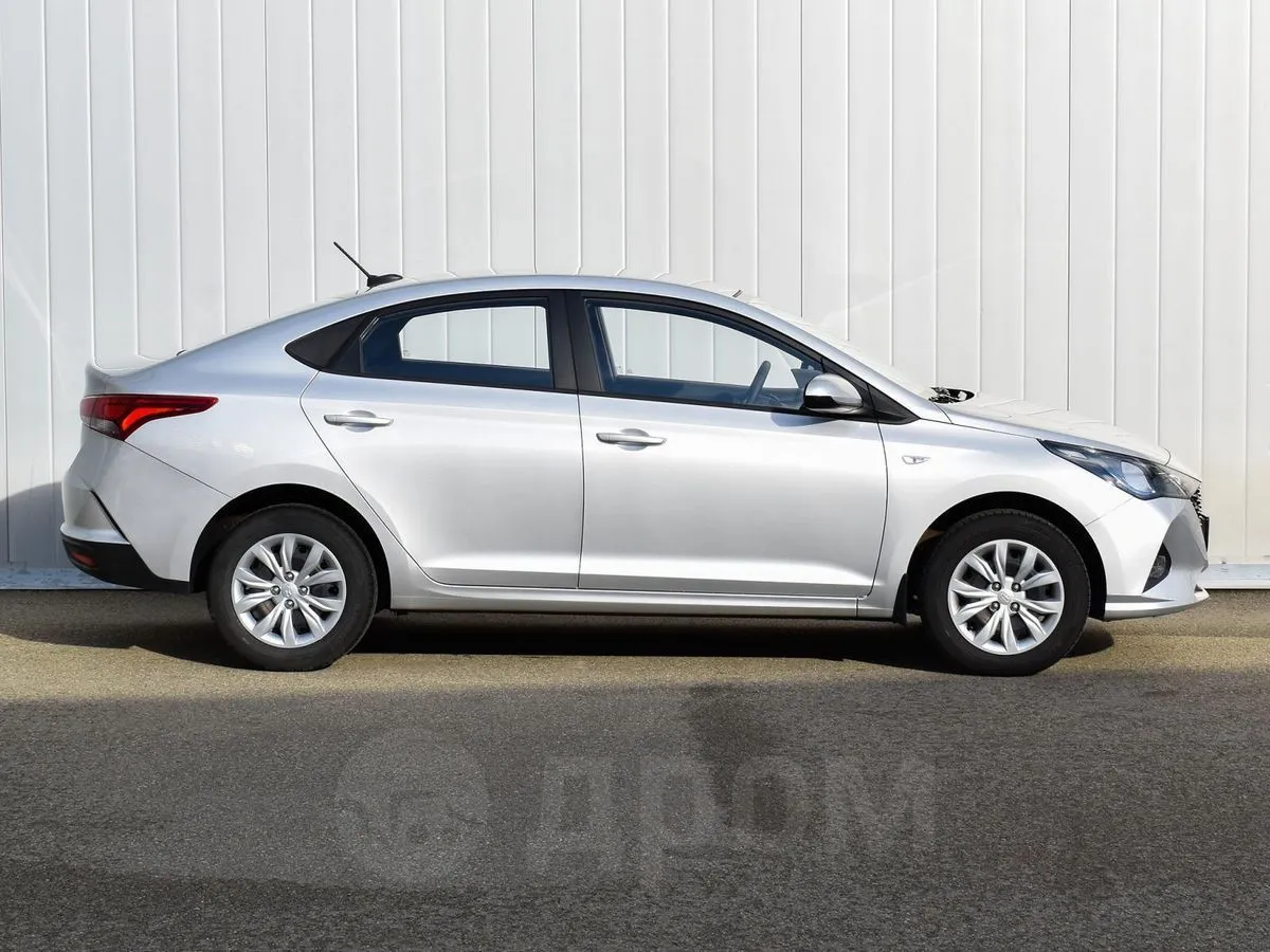 Hyundai Solaris  Image 5