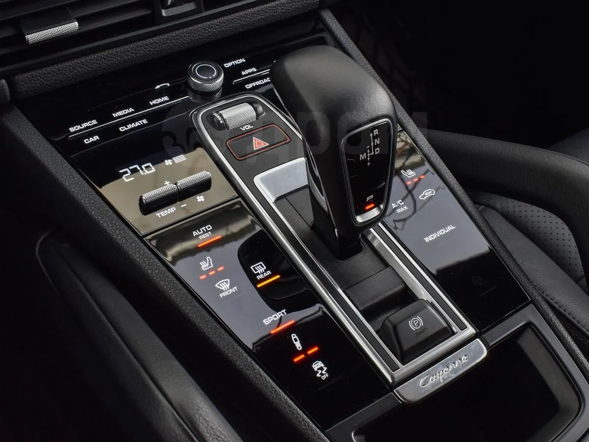 Porsche Cayenne  Image 8
