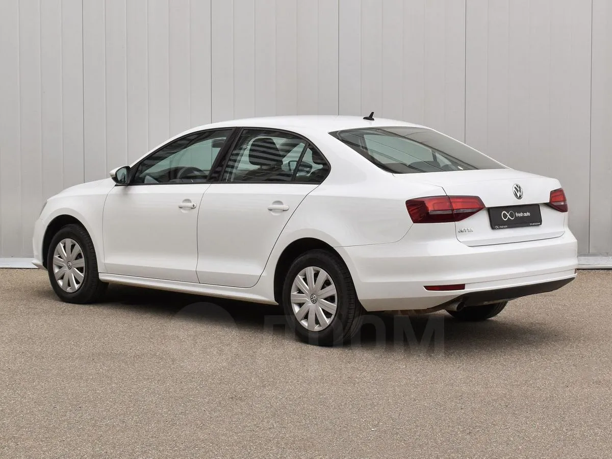 Volkswagen Jetta  Image 1