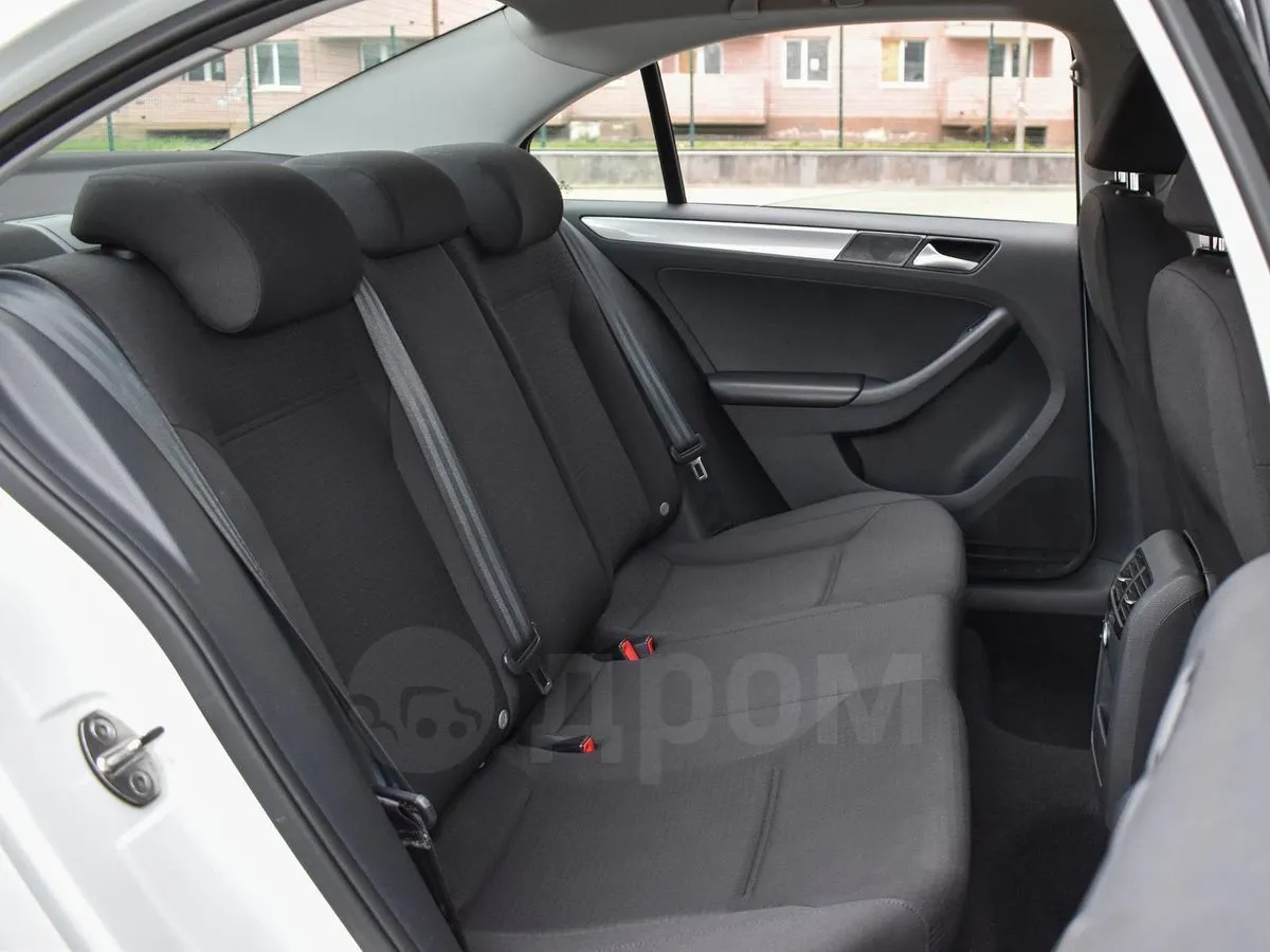 Volkswagen Jetta  Image 3