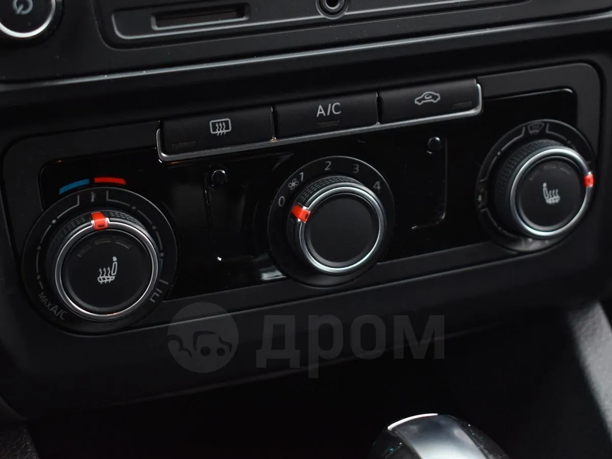 Volkswagen Jetta  Image 5