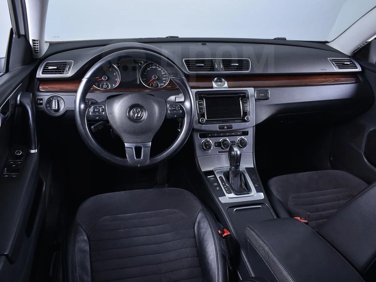 Volkswagen Passat  Image 6