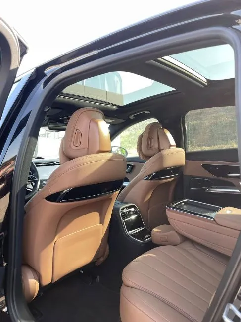 Mercedes-Benz E 260  Image 6
