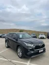 Toyota Highlander  Thumbnail 3