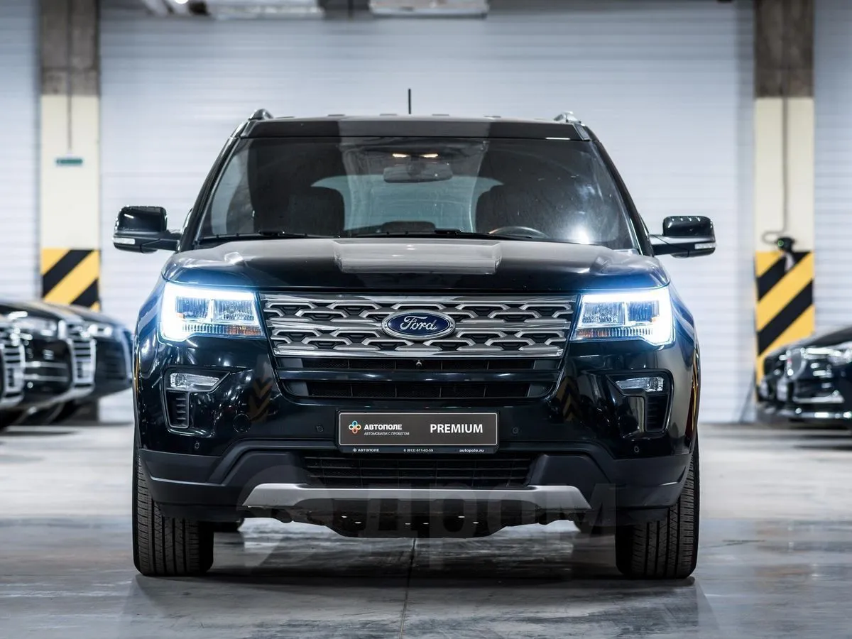 Ford Explorer  Image 5