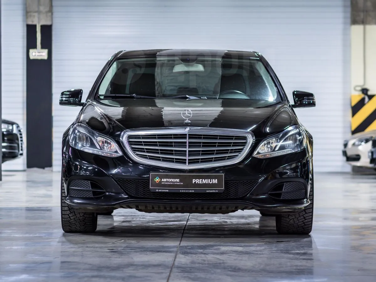 Mercedes-Benz E-Class  Image 5