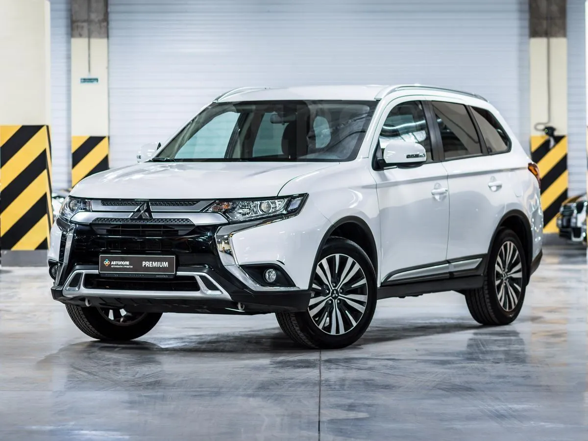 Mitsubishi Outlander  Image 2