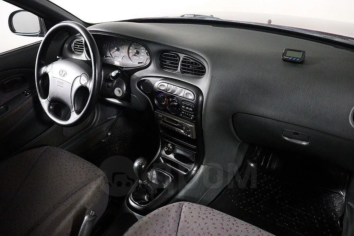 Hyundai Lantra 1.8 MT Image 10