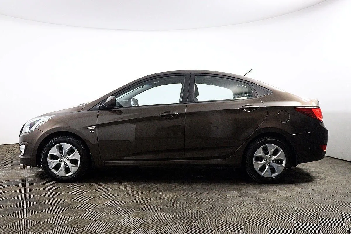 Hyundai Solaris  Image 8