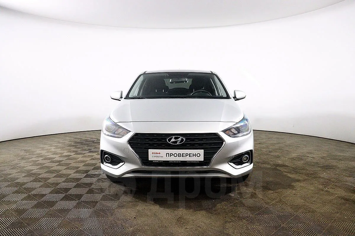 Hyundai Solaris  Image 2