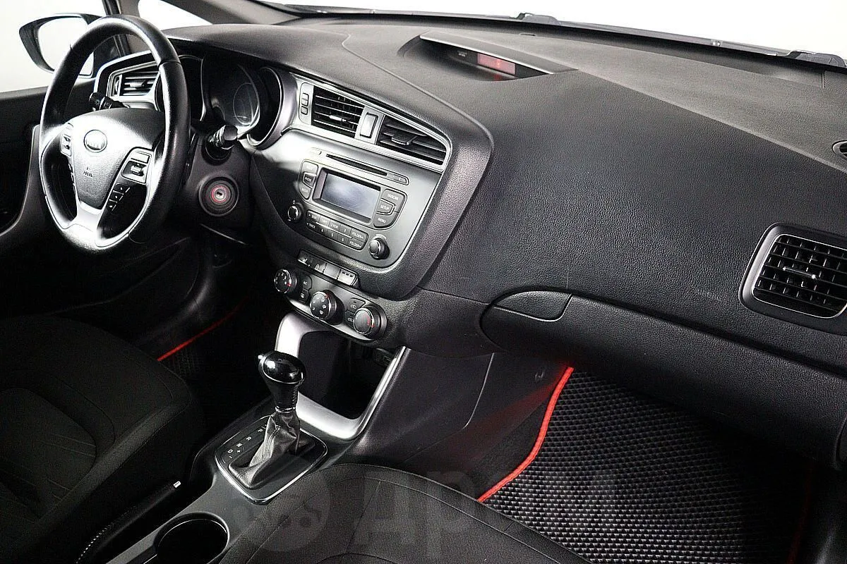 Kia Ceed  Image 10