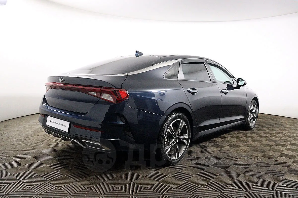 Kia K5  Image 5