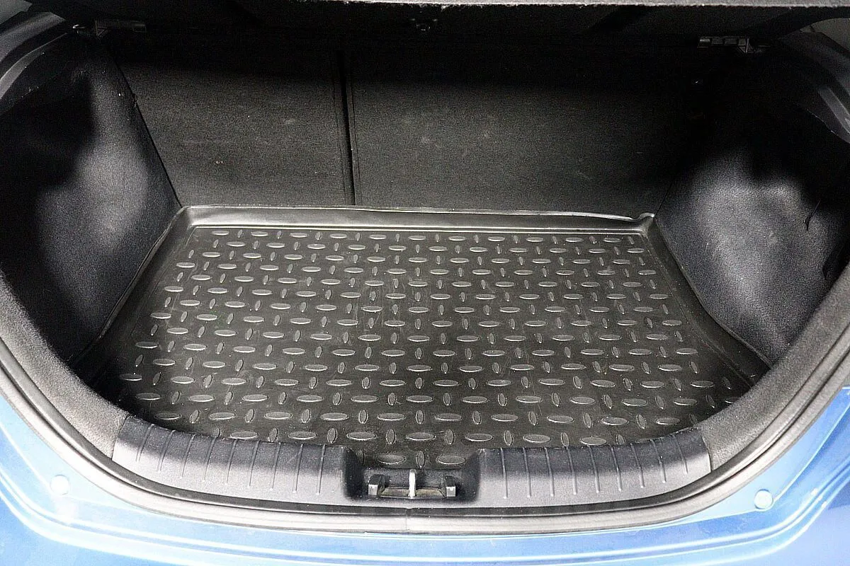 Kia ProCeed Prestige AT Image 9