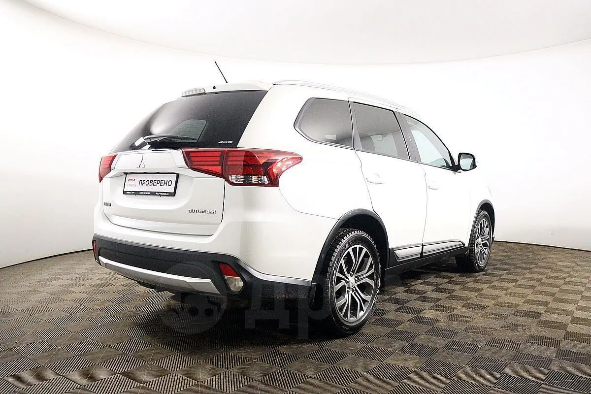 Mitsubishi Outlander  Image 5