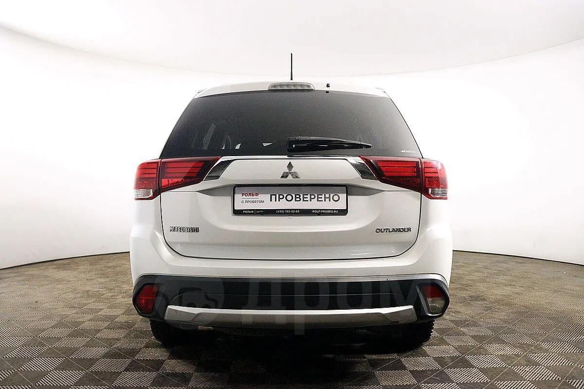 Mitsubishi Outlander  Image 6