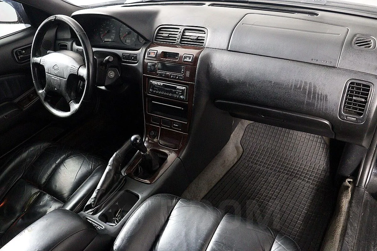 Nissan Maxima  Image 9