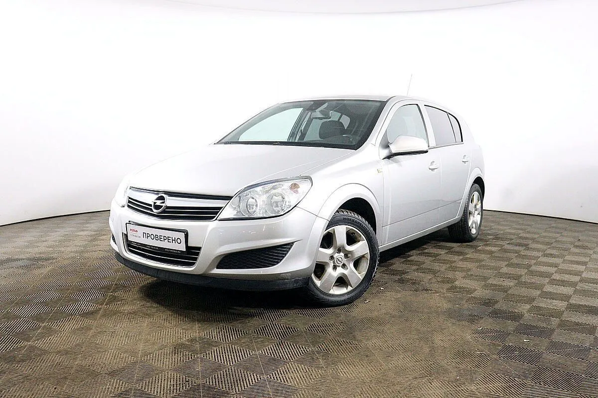 Opel Astra  Image 1