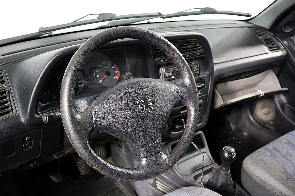 Peugeot 306  Image 9