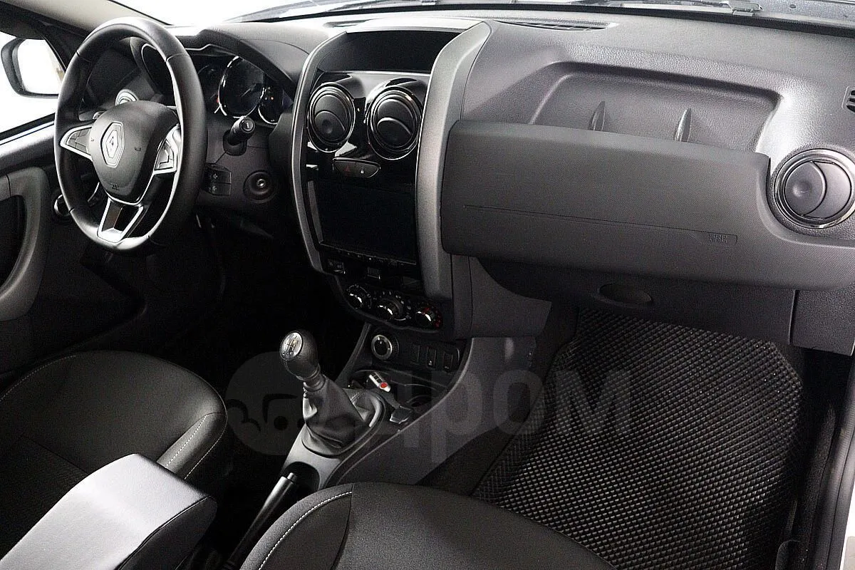 Renault Duster  Image 10