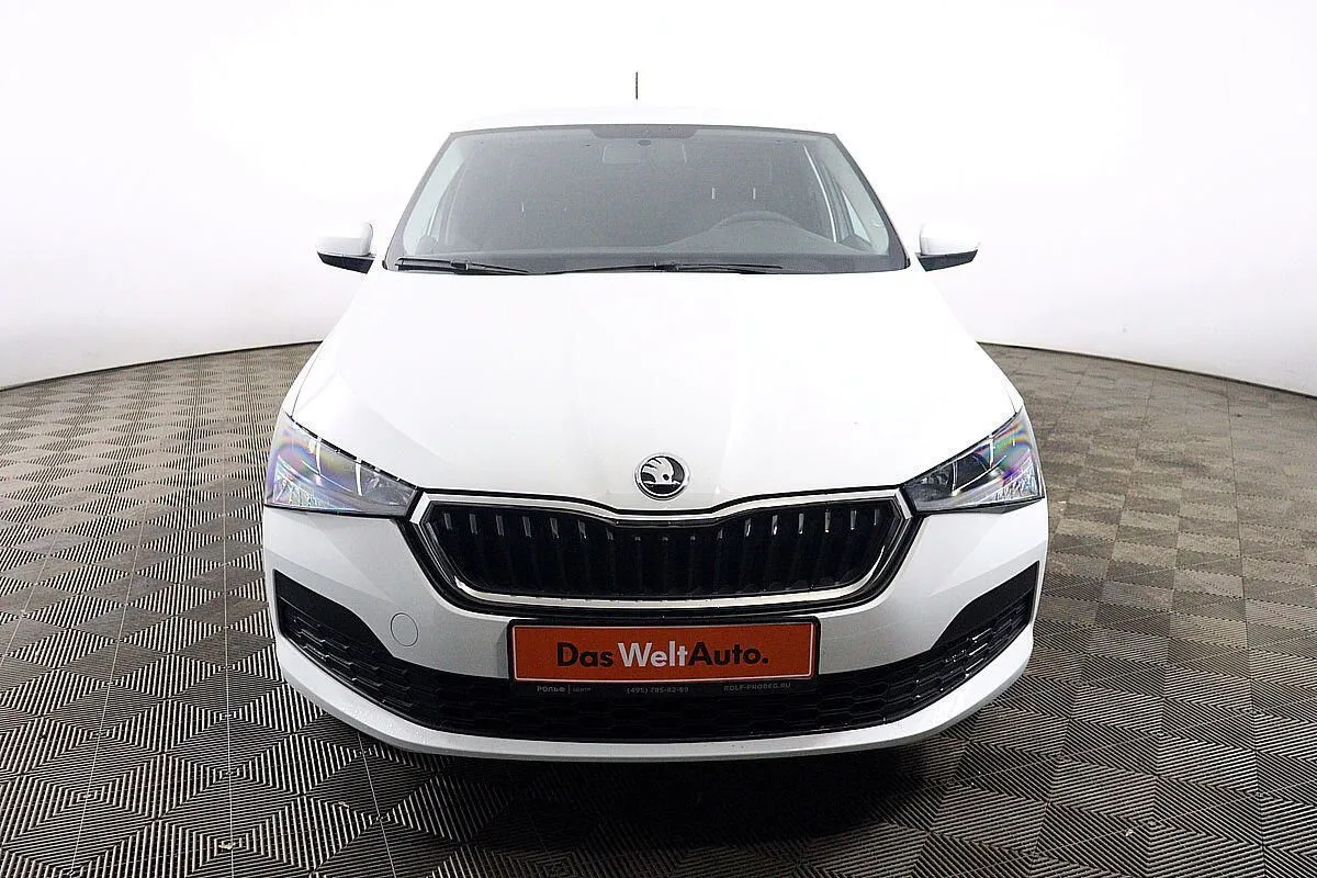 Skoda Rapid  Image 2
