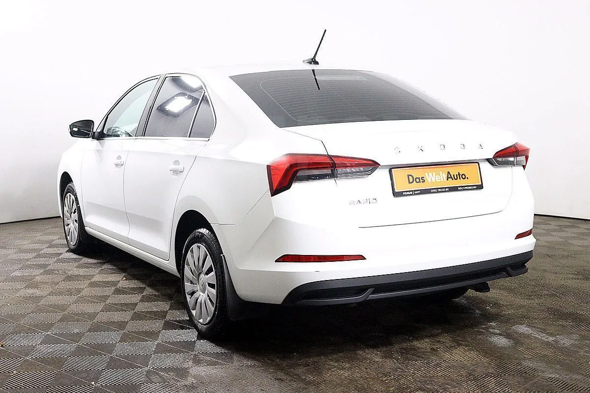 Skoda Rapid  Image 7