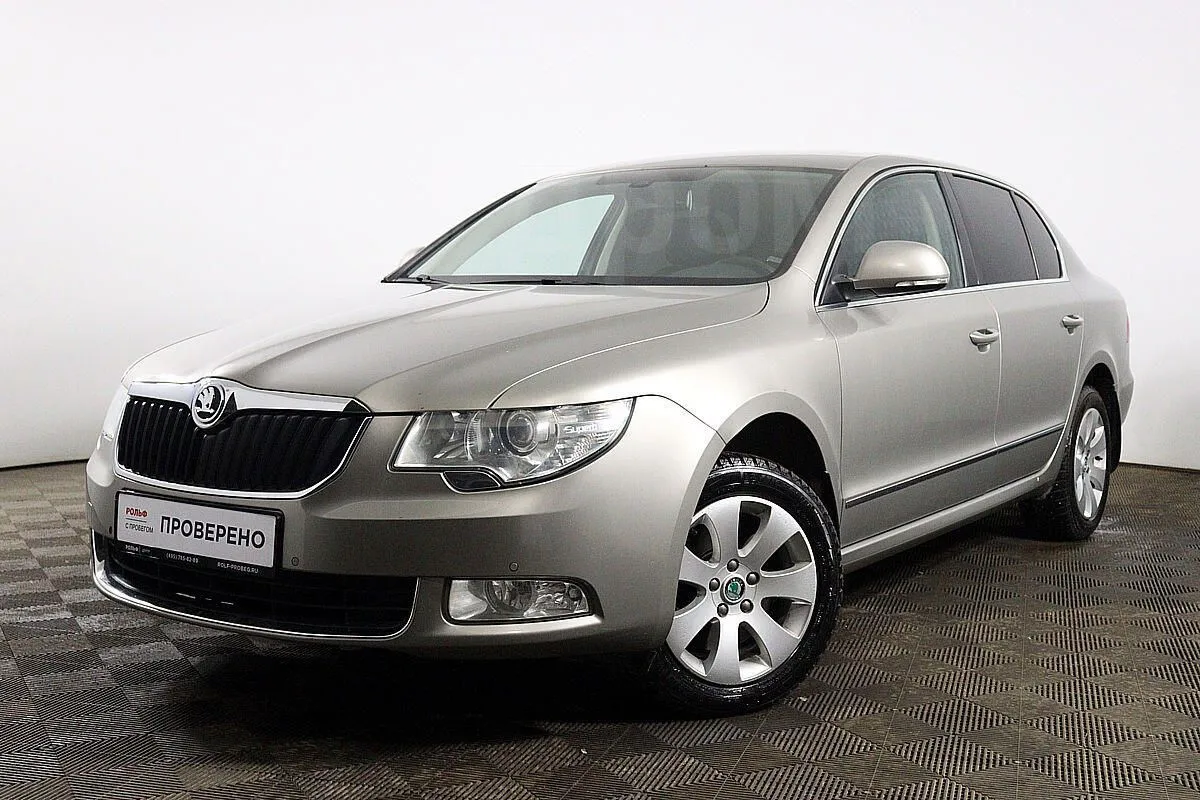 Skoda Superb  Image 1