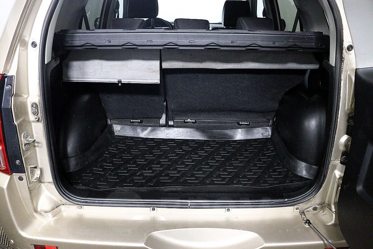 Suzuki Grand  Image 9
