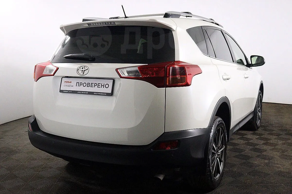 Toyota RAV4  Image 5