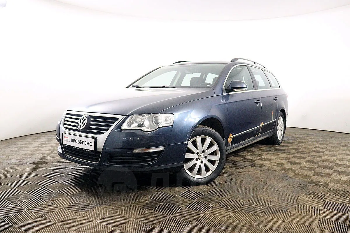 Volkswagen Passat  Image 1