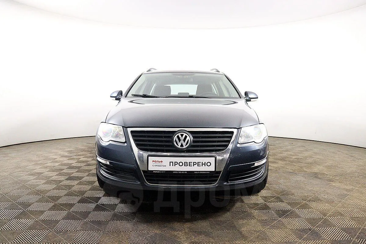 Volkswagen Passat  Image 2