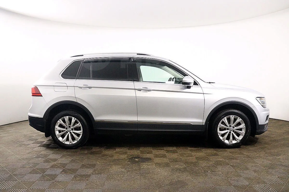 Volkswagen Tiguan  Image 4